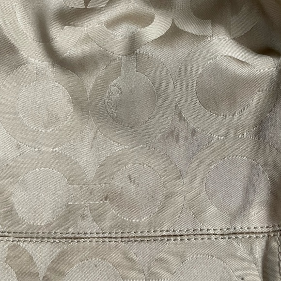 Coach Bag, Leather Handles - Picture 9 of 10